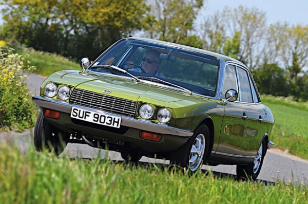 Първоначално основана за производство на плетачни машини, NSU се включва в няколко други индустриални сектора. Преминава първо към автомобили, след това и мотоциклети в началото на 20 век.

Той е особено забележителен с това, че през 60-те години на миналия век произвежда първия сериен автомобил с ротационен двигател Wankel, наречен Spider, и го последва с гениалния, но първоначално слаб Ro80 (на снимката).

Окончателният му дизайн ее K70, който след ребрандиране в последния момент, става първият автомобил с марка Volkswagen с двигател с водно охлаждане и задвижване на предните колела.
VW поема NSU през 1969 година. и го включва в нов бизнес бранд, наречен Audi NSU Auto Union, която днес е известна просто като Audi. Пак умно решение!

